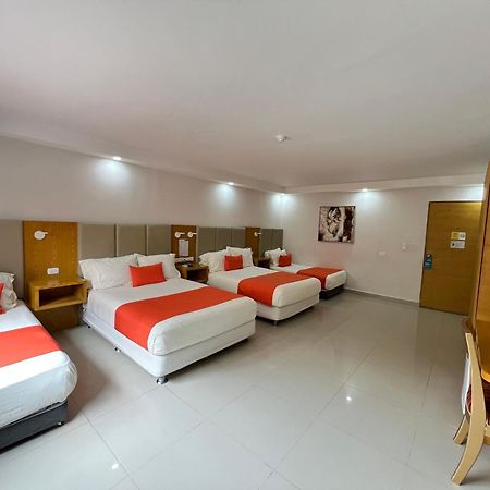 Hotel American Golf Barranquilla  Bagian luar foto