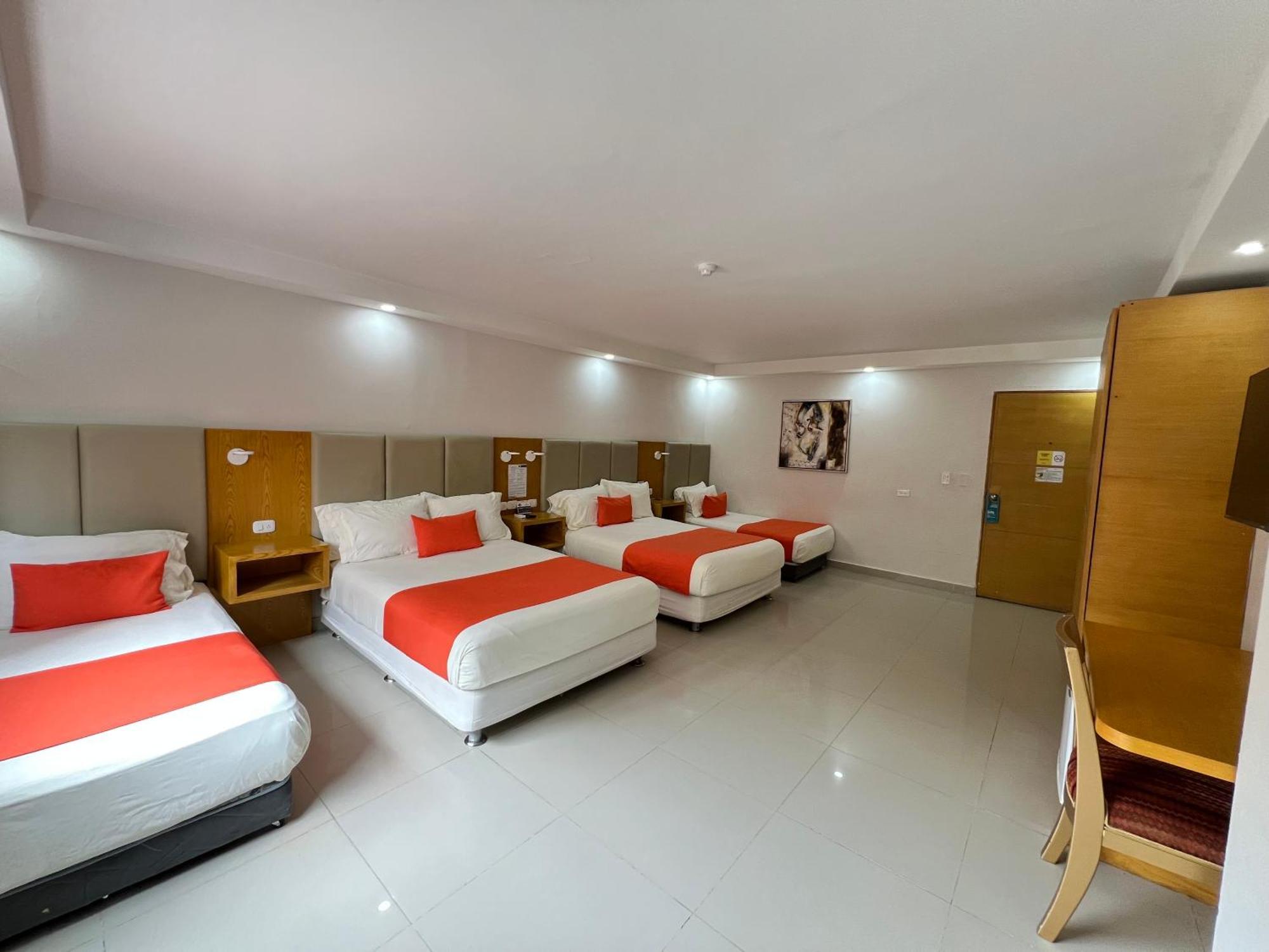 Hotel American Golf Barranquilla  Bagian luar foto